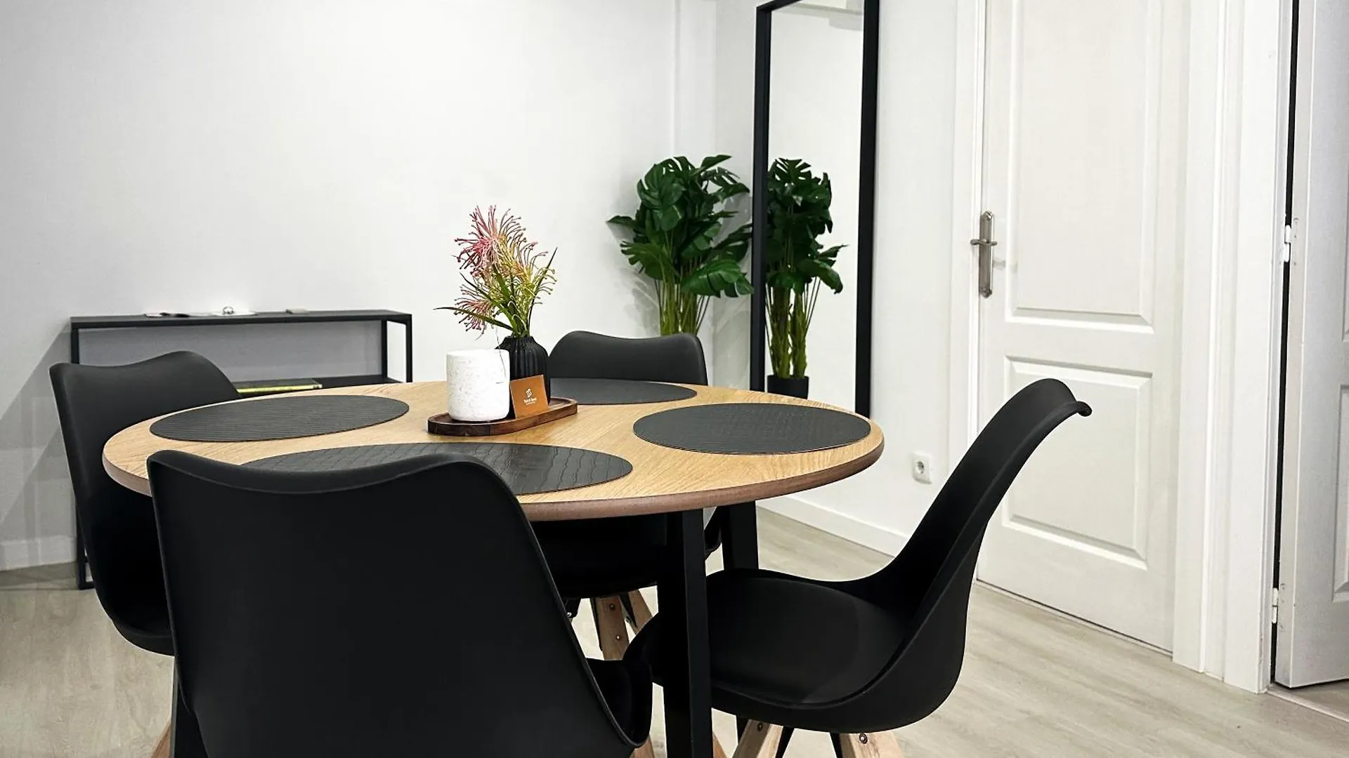 Modern Apartment In Salou Town Centre Spain